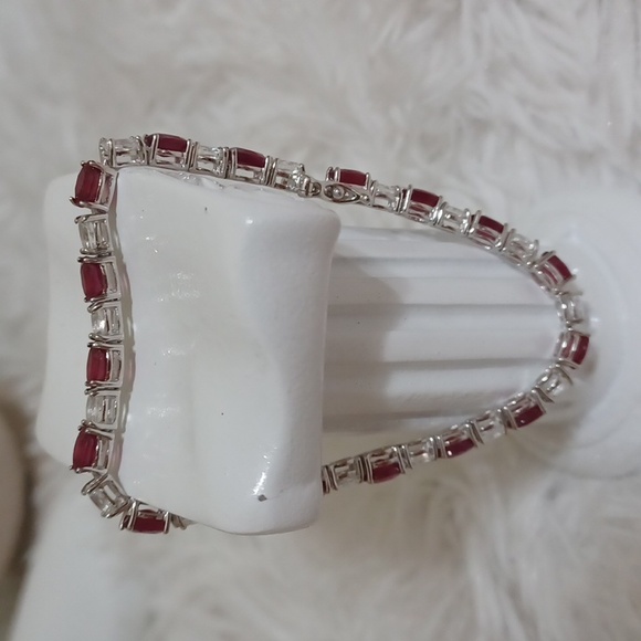 Colleen Lopez Sterling Silver Garnet and White Zircon Tennis Bracelet NIB - Picture 6 of 9